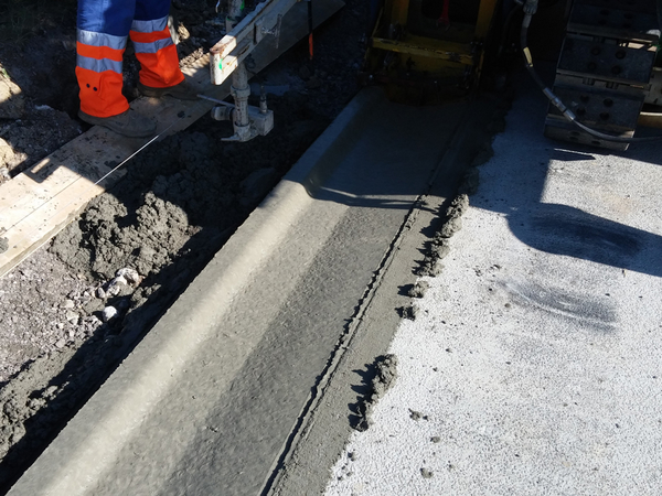 CURB-KING – beton pro monolitické žlaby dopravních staveb